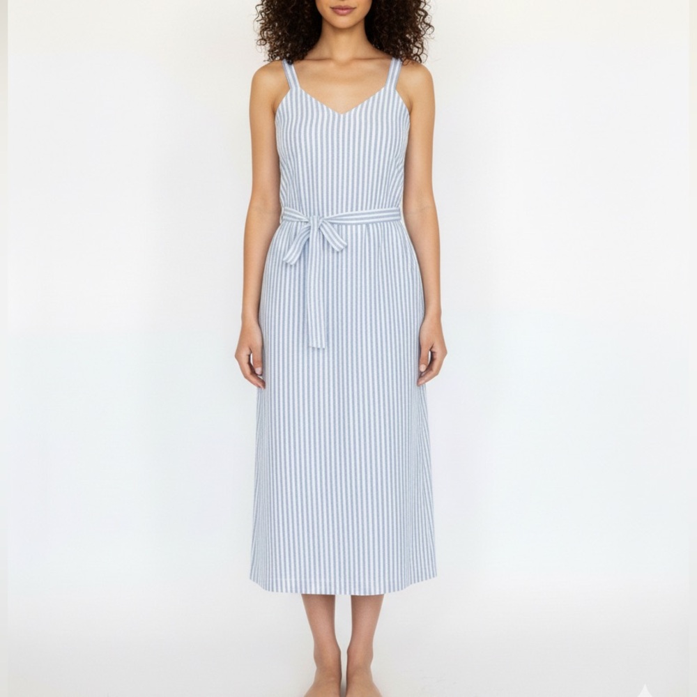 Everly Blue and White Striped Midi Dress Size Small Like New